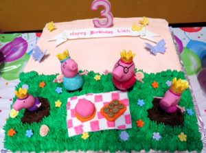 Peppa Pig Custom Birthday Cake. Eat My Sweets Bakery.